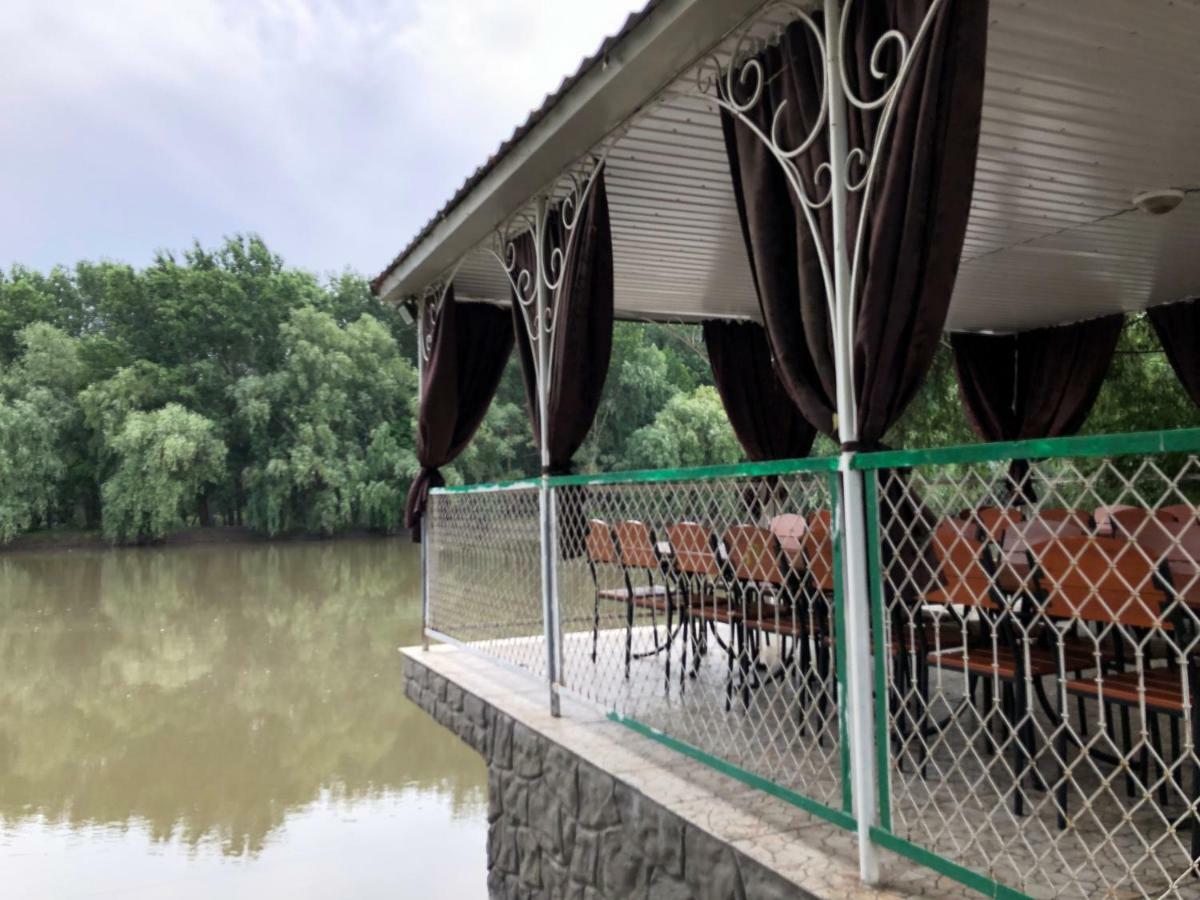 Рыбное Место Troitskoye Exterior foto